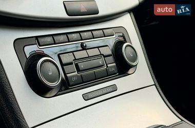 Універсал Volkswagen Passat 2011 в Львові