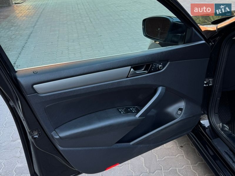 Седан Volkswagen Passat 2013 в Тернополе