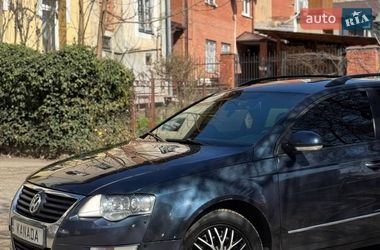 Универсал Volkswagen Passat 2005 в Калуше