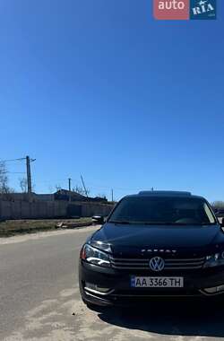 Седан Volkswagen Passat 2012 в Киеве
