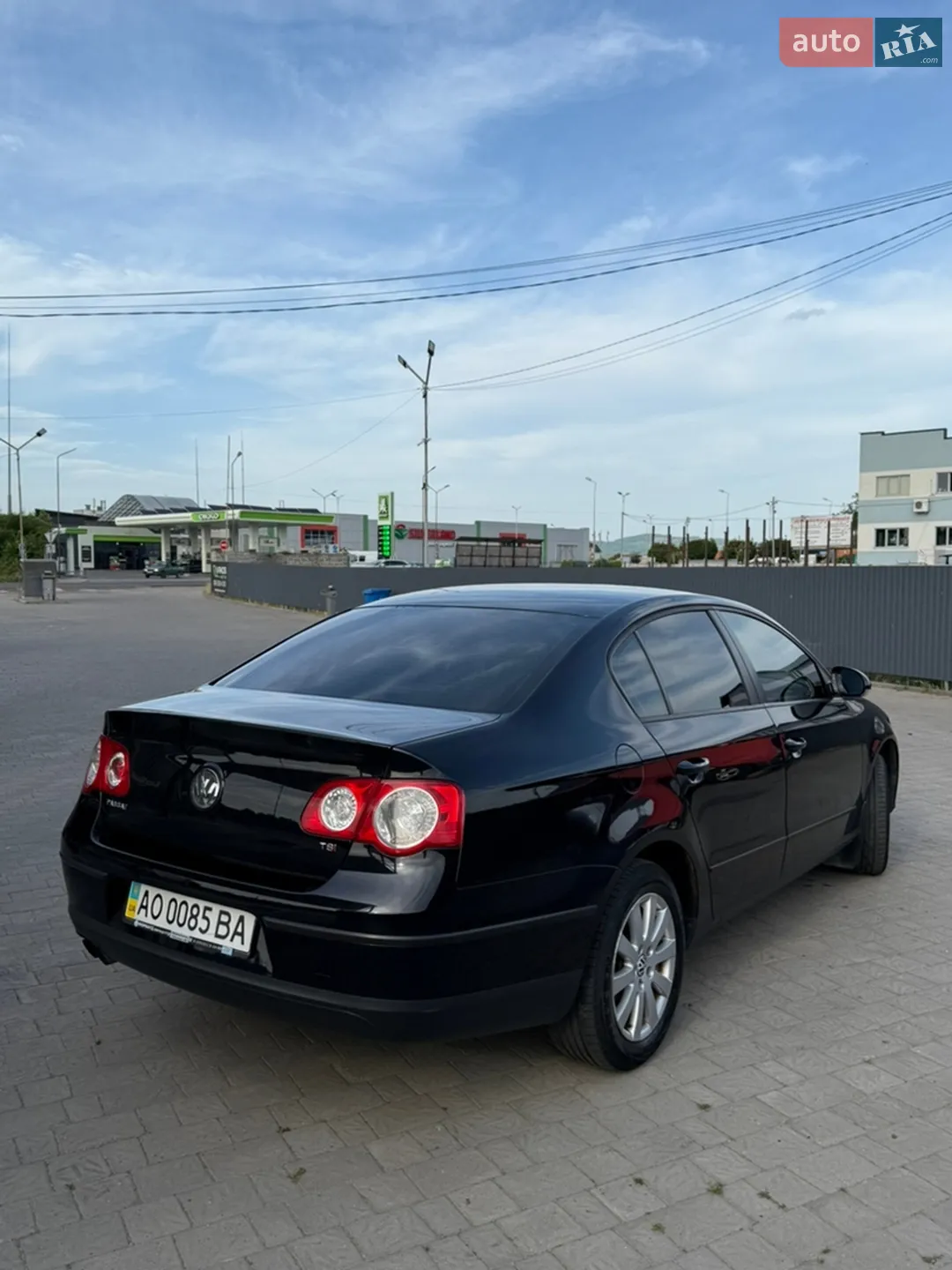 2010 Volkswagen Passat - мініатюра 3