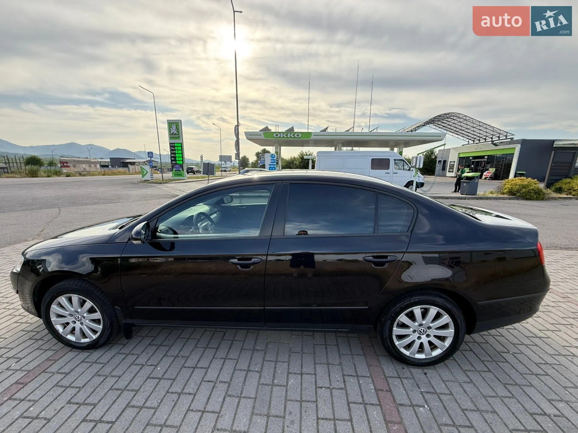 2010 Volkswagen Passat - мініатюра 11