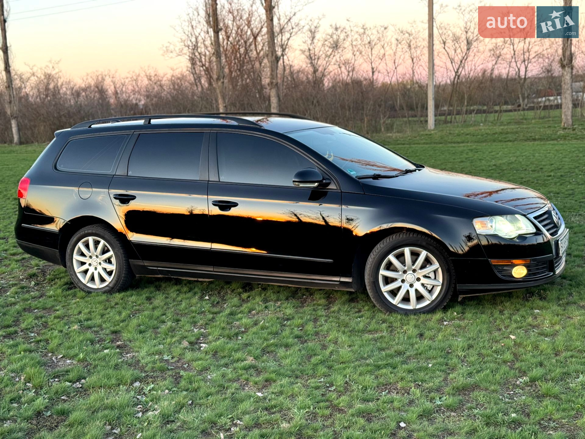 2010 Volkswagen Passat - мініатюра 3