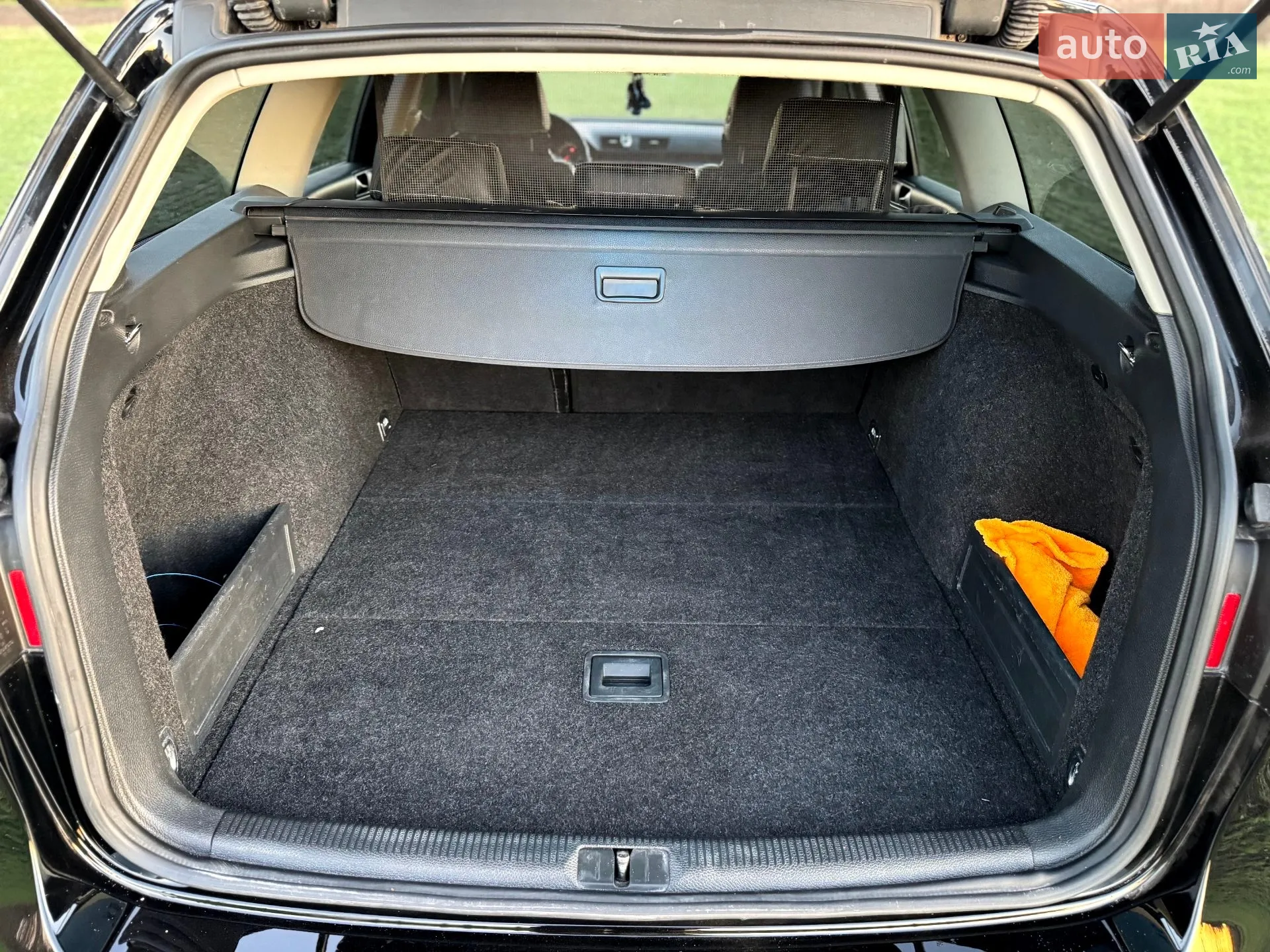2010 Volkswagen Passat - мініатюра 10