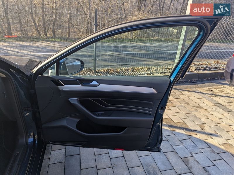 Универсал Volkswagen Passat 2020 в Львове
