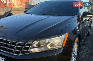Седан Volkswagen Passat 2015 в Києві