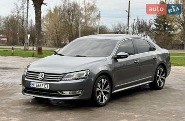 Седан Volkswagen Passat 2012 в Миргороде
