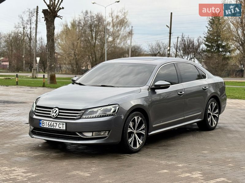 Седан Volkswagen Passat 2012 в Миргороде
