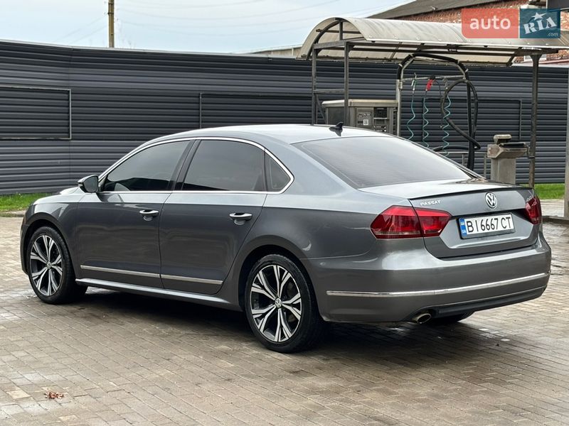 Седан Volkswagen Passat 2012 в Миргороде