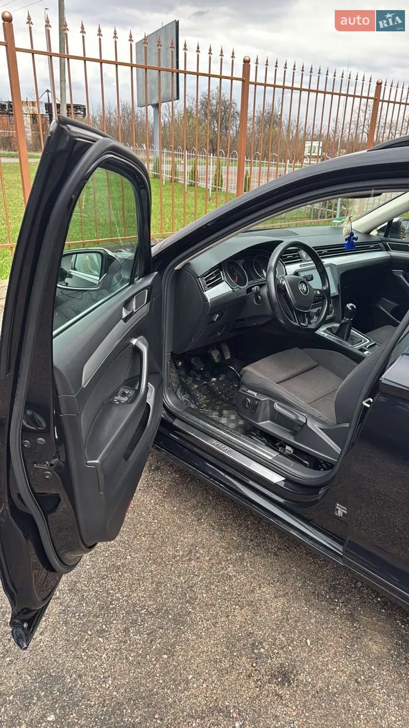 2015 Volkswagen Passat - мініатюра 6