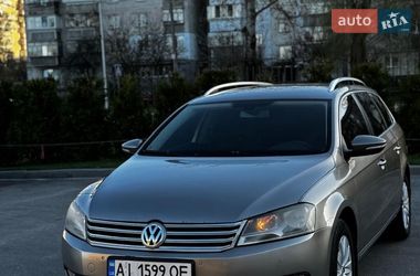 Універсал Volkswagen Passat 2012 в Києві