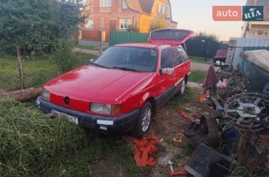 Універсал Volkswagen Passat 1989 в Чуднові