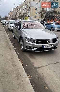Универсал Volkswagen Passat 2016 в Житомире