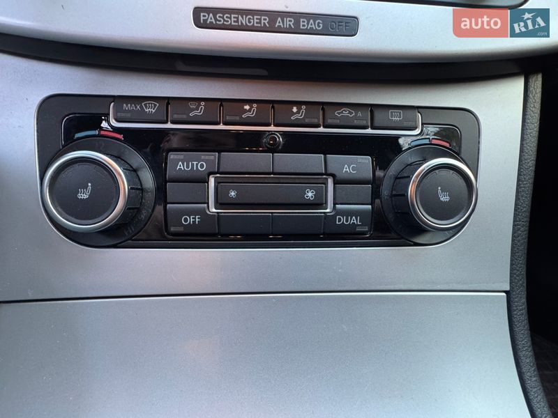 Седан Volkswagen Passat 2010 в Николаеве