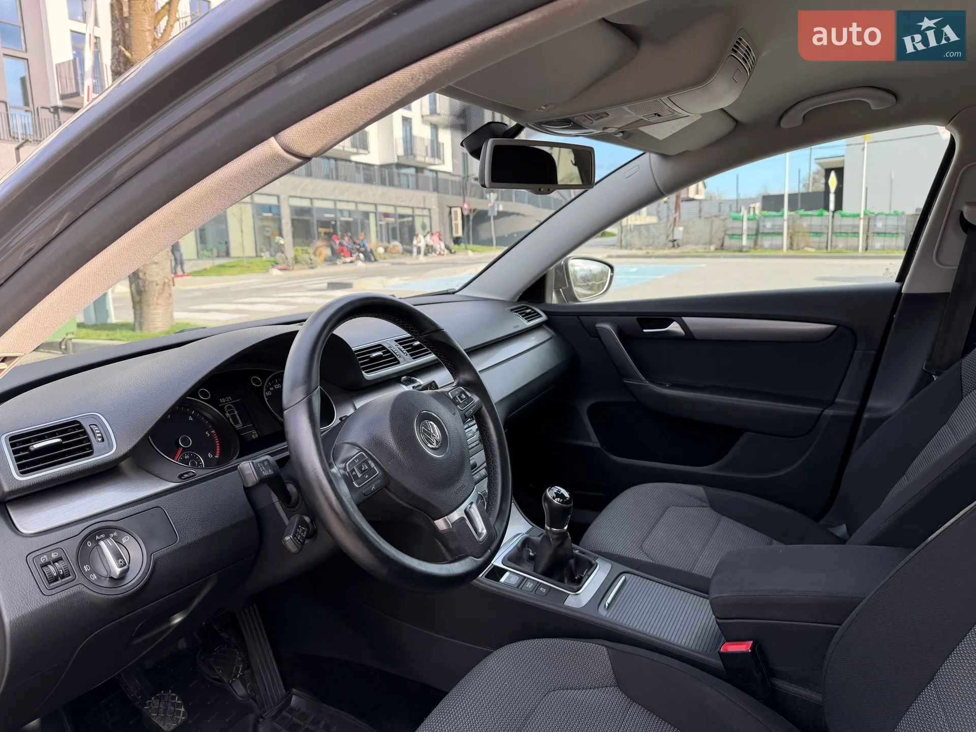 2013 Volkswagen Passat - мініатюра 19
