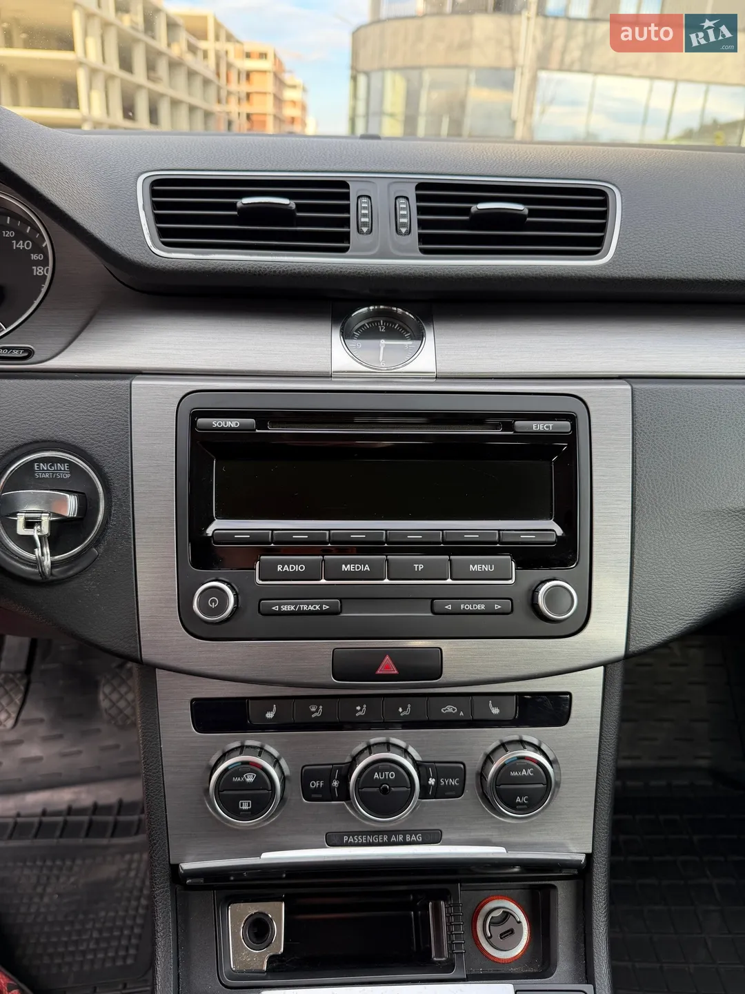 2013 Volkswagen Passat - мініатюра 22