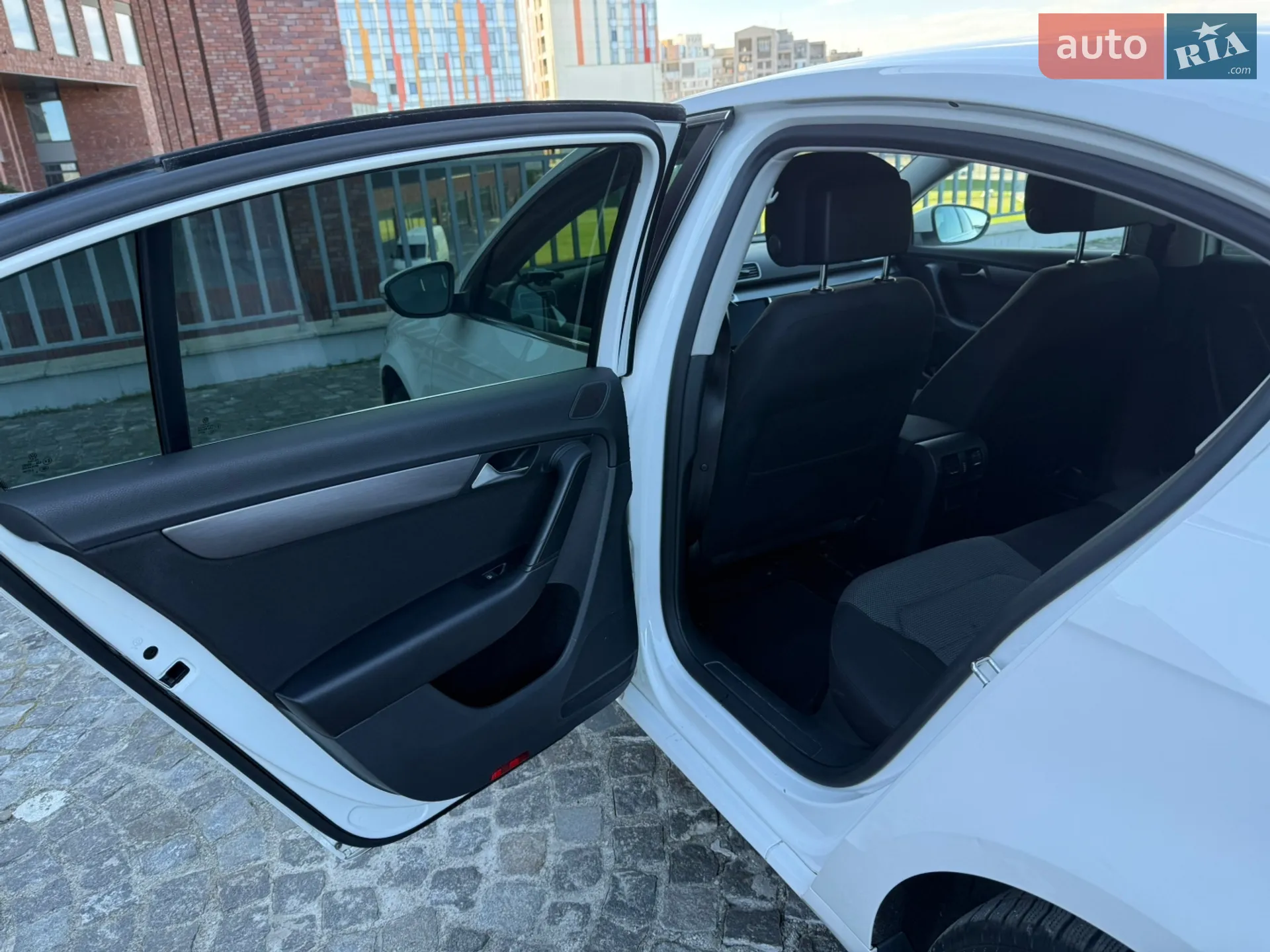 2013 Volkswagen Passat - мініатюра 15