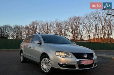 Універсал Volkswagen Passat 2010 в Чернігові