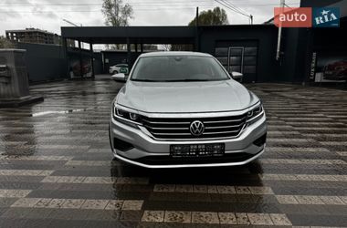 Седан Volkswagen Passat 2020 в Львові