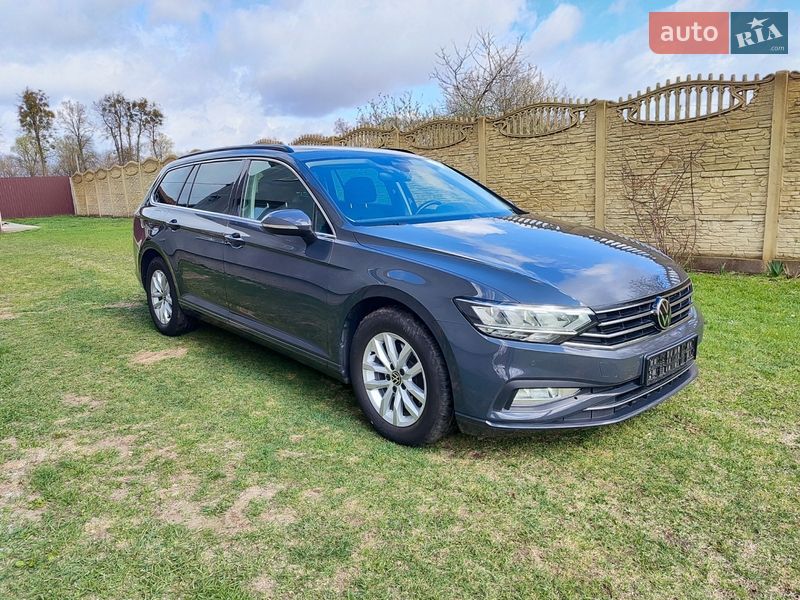 Универсал Volkswagen Passat 2021 в Луцке