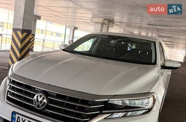 Седан Volkswagen Passat 2019 в Харкові