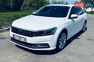 Седан Volkswagen Passat 2018 в Львові
