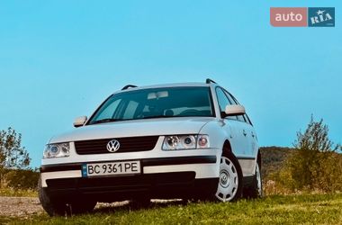 Универсал Volkswagen Passat 1999 в Сколе