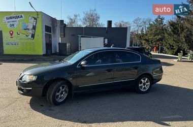 Седан Volkswagen Passat 2008 в Лубнах