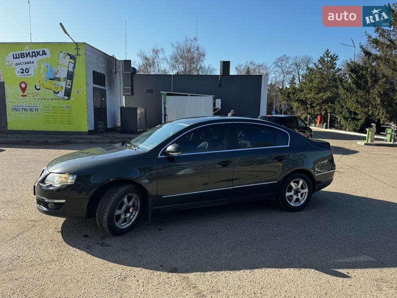 Седан Volkswagen Passat 2008 в Лубнах
