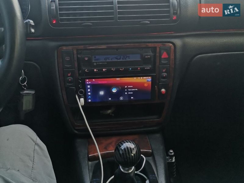 Седан Volkswagen Passat 2003 в Запорожье