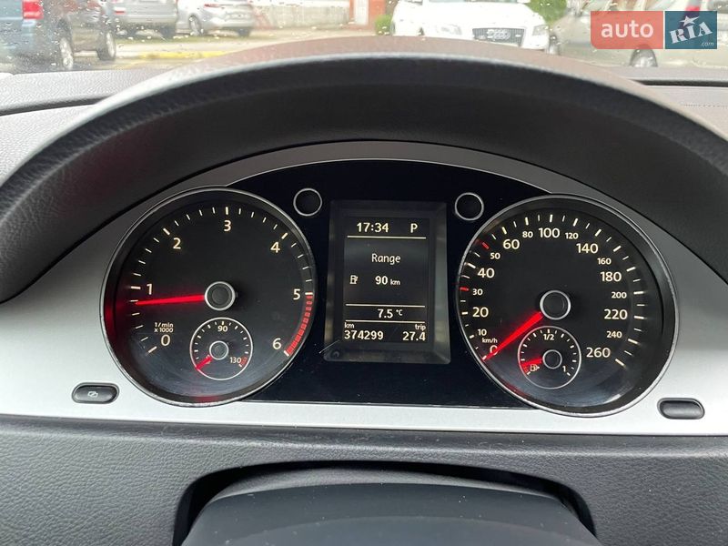 Универсал Volkswagen Passat 2009 в Вараше