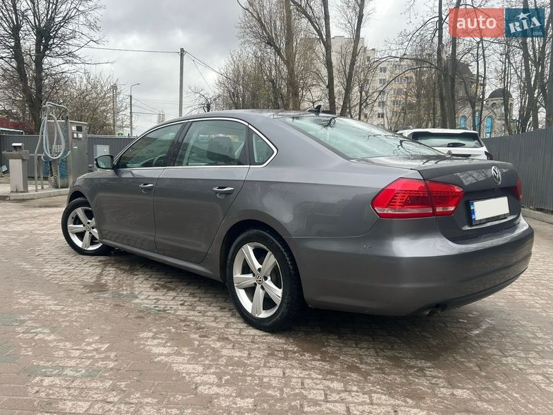 Седан Volkswagen Passat 2015 в Тернополе