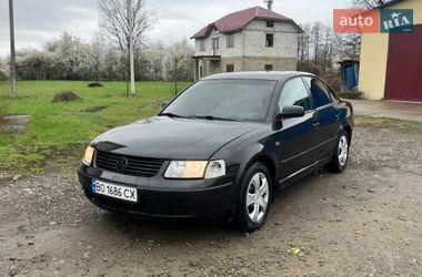 Седан Volkswagen Passat 1998 в Терново