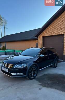 Универсал Volkswagen Passat 2012 в Ровно