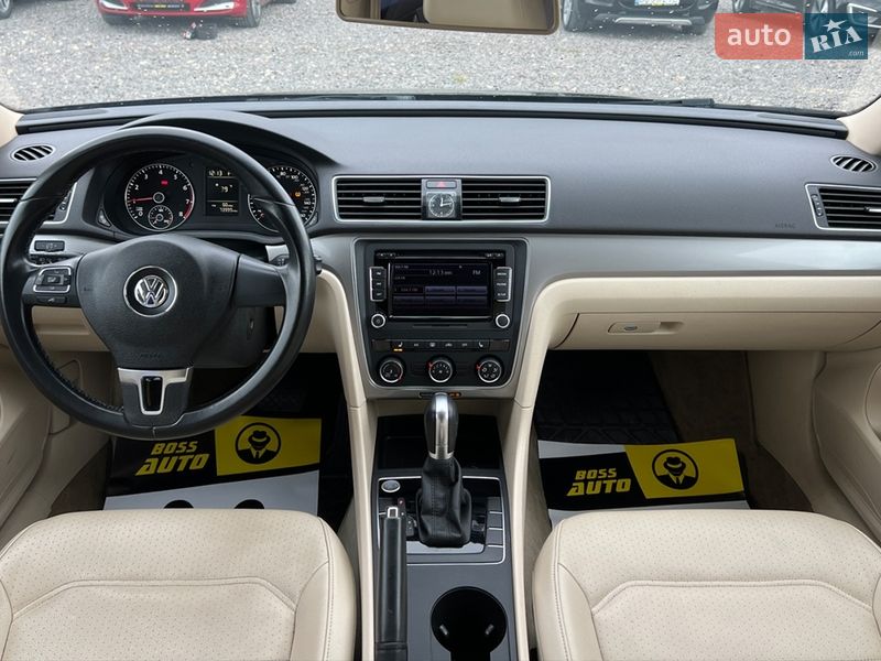 Седан Volkswagen Passat 2015 в Львове