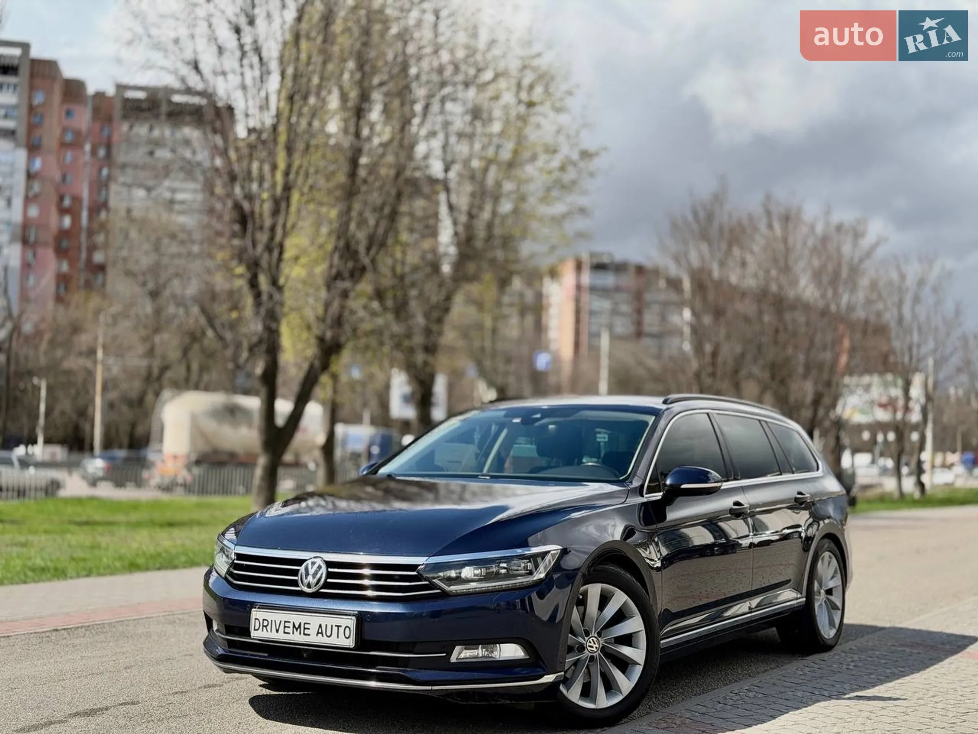 2017 Volkswagen Passat - фото 1