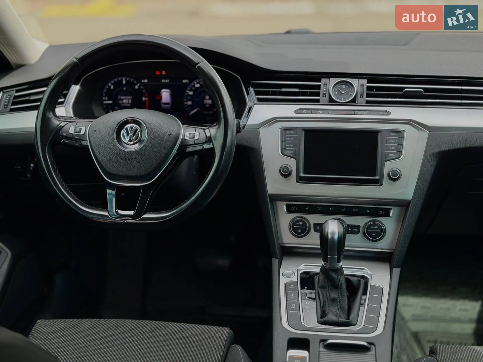 2017 Volkswagen Passat - мініатюра 10