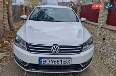 Универсал Volkswagen Passat 2013 в Тернополе