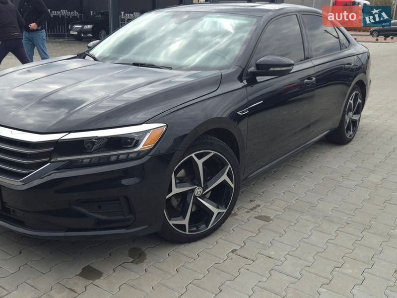 Седан Volkswagen Passat 2020 в Львове
