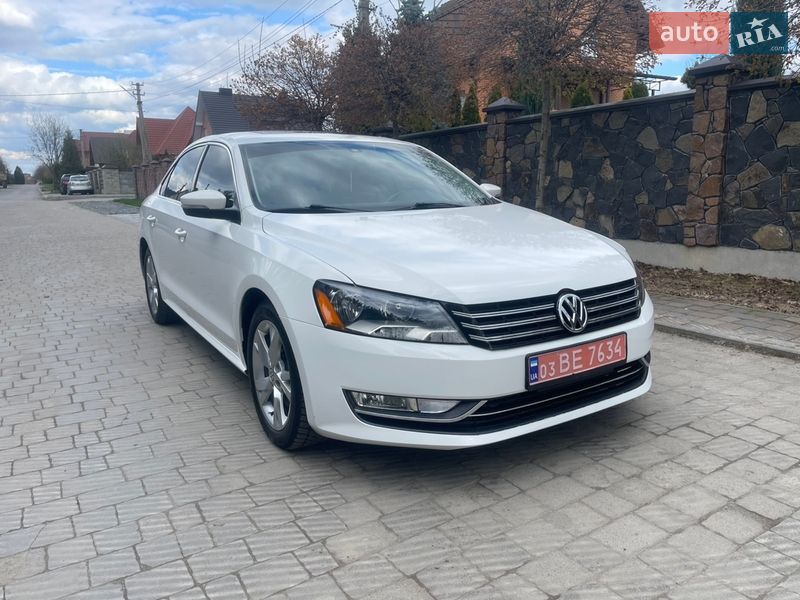 Седан Volkswagen Passat 2013 в Луцке