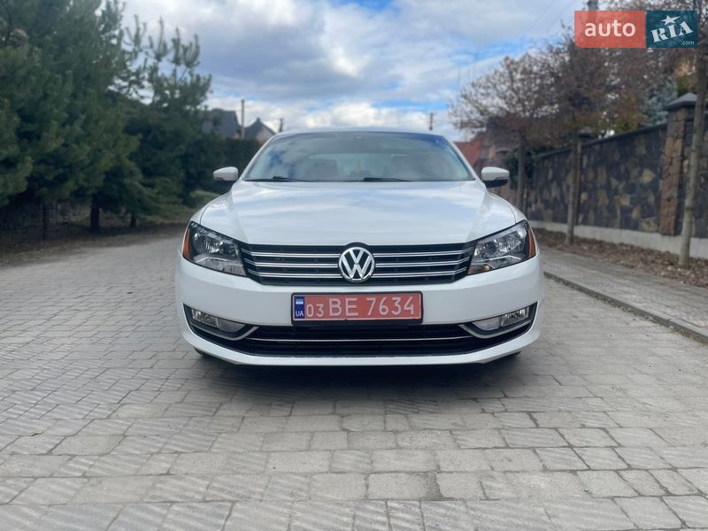 Седан Volkswagen Passat 2013 в Луцке