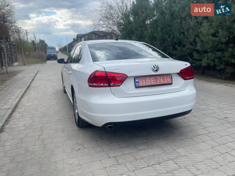 Седан Volkswagen Passat 2013 в Луцке