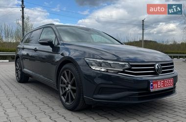 Універсал Volkswagen Passat 2021 в Рівному