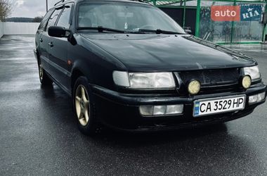 Универсал Volkswagen Passat 1995 в Корсуне-Шевченковском