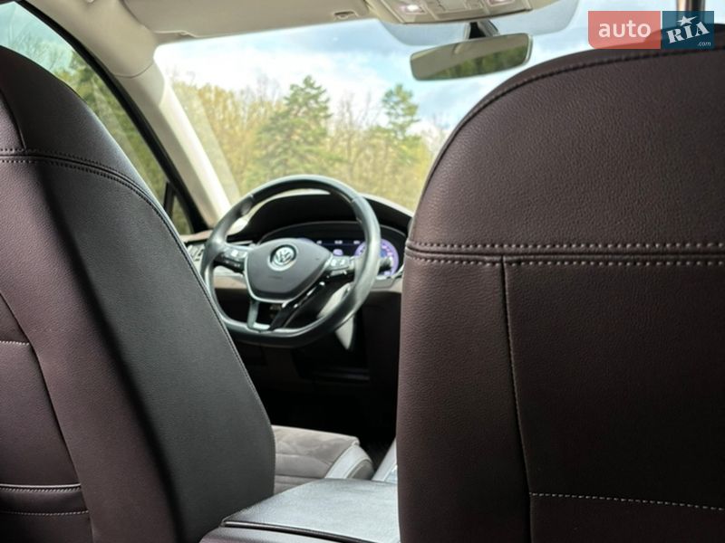 Универсал Volkswagen Passat 2016 в Ровно