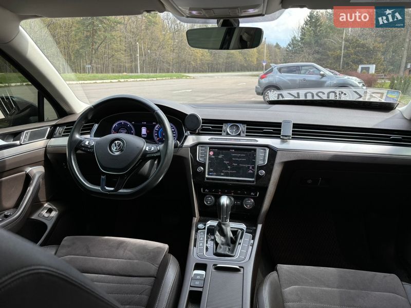 Универсал Volkswagen Passat 2016 в Ровно