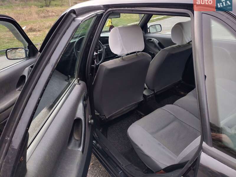 Седан Volkswagen Passat 1996 в Белой Церкви