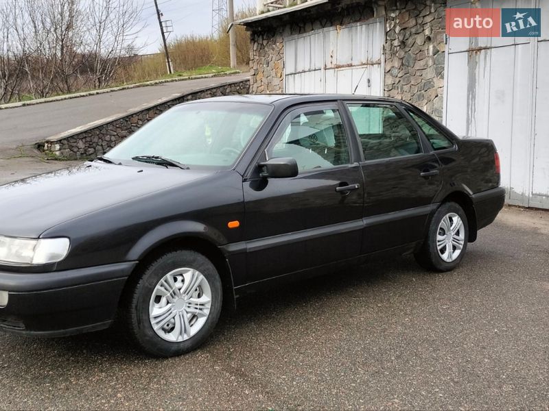 Седан Volkswagen Passat 1996 в Белой Церкви