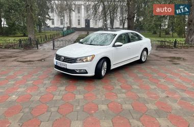 Седан Volkswagen Passat 2016 в Києві