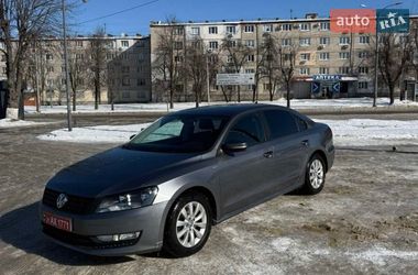 Седан Volkswagen Passat 2014 в Харькове